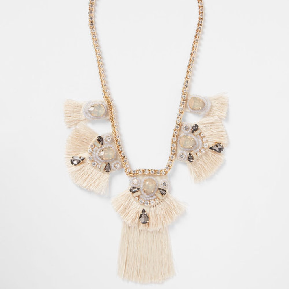 Tassle Along Necklace